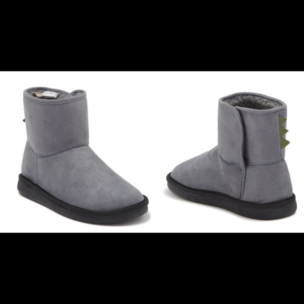 CARTER’S Unisex Serrato Faux Fur Grey Boot-Size 5